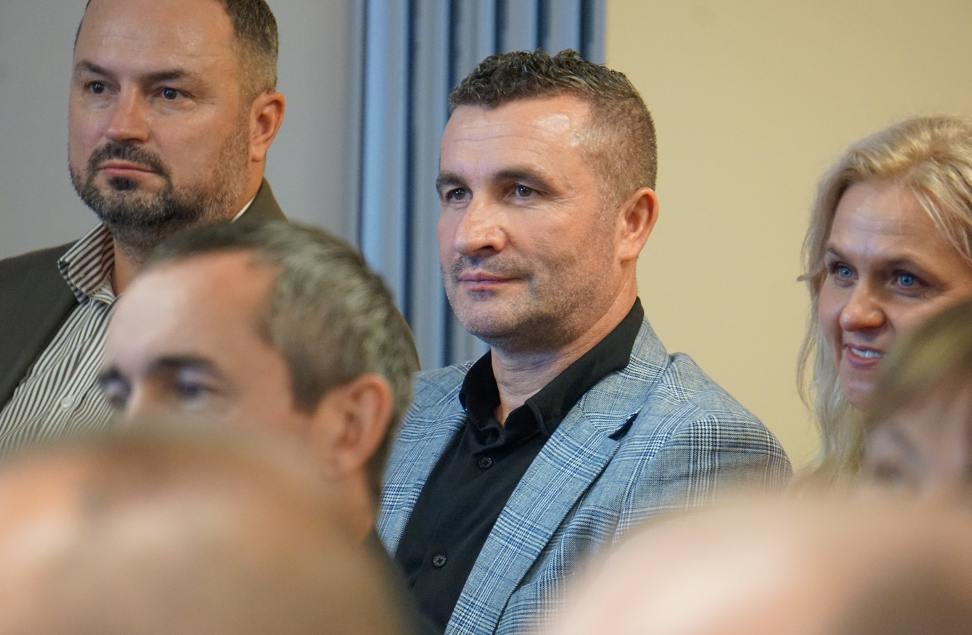 Na zdjęciu Starosta Leski Wojciech Stelmach Podczas konferencj